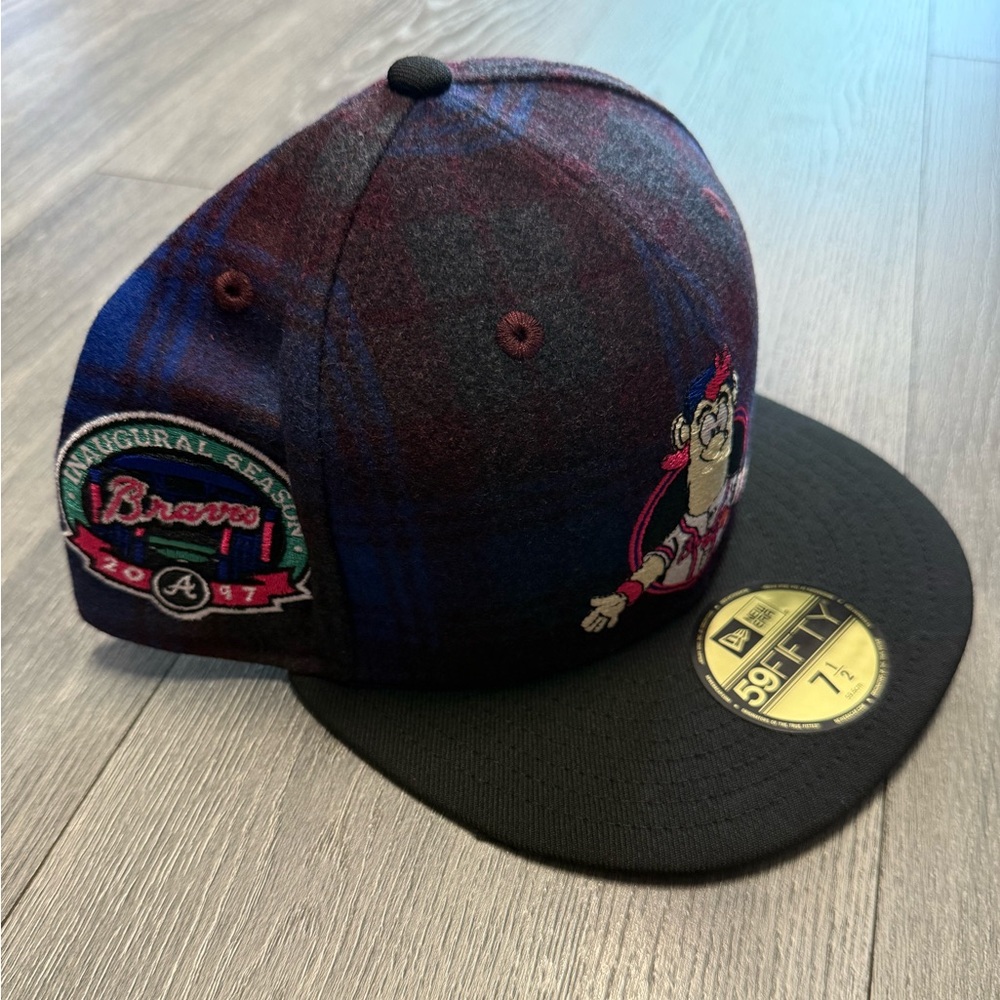 Men’s NEW ERA ATLANTA BRAVES MASCOT 59FIFTY HAT SIZE 7 1/2 Flannel New - Picture 1 of 5